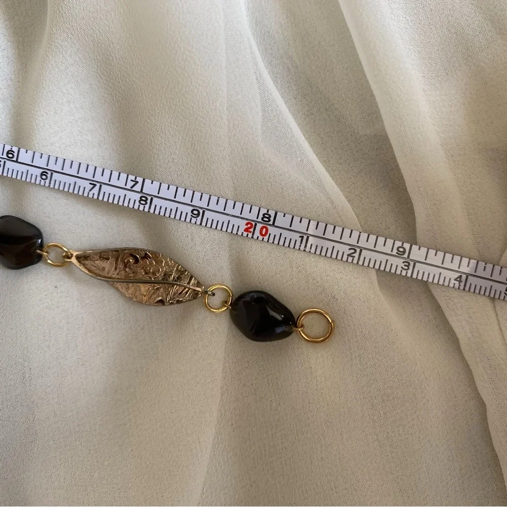 Vintage Twisted Etch Leaf Link Gold & Dark Beads Bracelet